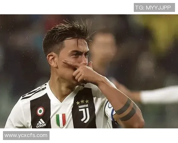 眼睛小却球技超群他是足球场上最闪耀的明星